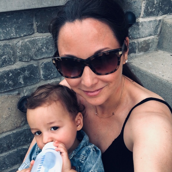 Meet your Posher, Jennifer - Picture 2 of 2